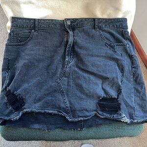 Wild Fable Ripped Denim Mini Skirt Distressed Frayed Hem Faded Black Size 16